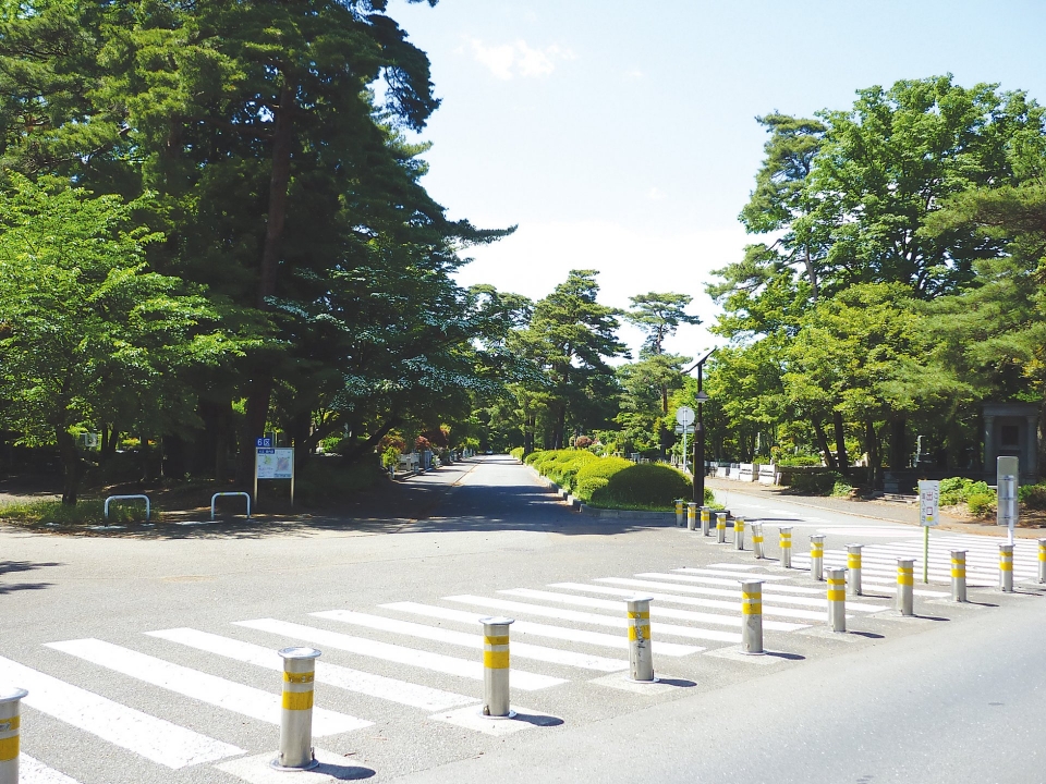 戒名彫刻、埋葬、建墓、全てお任せ下さい。